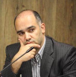 یک کارشناس صنعتی: ادامه روند رکود دستاوردهای دولت را از بین می برد