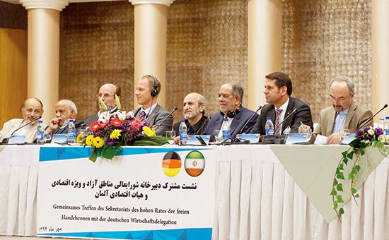 ایران بخش ممنوعه برای سرمایه‌گذاری ندارد