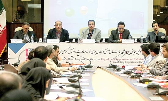 نقش کلیدی صنعت خودرو در توسعه صنعتی کشور