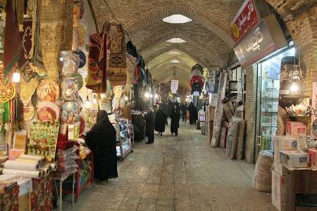 بن کارت خرید کالای ایرانی بازار را از رکود خارج می کند