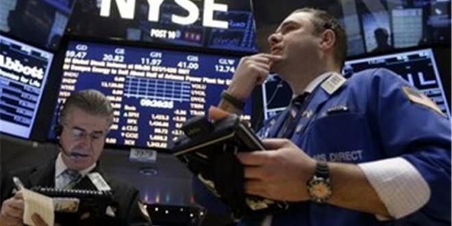 ارتباط افت قیمت نفت با ریزش شاخص بورسهای آمریکا