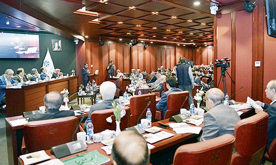 چهاردهمین نشست هیات نمایندگان اتاق بازرگانی تهران/انتقاد بخش خصوصی از طرح بانکداری بدون ربا