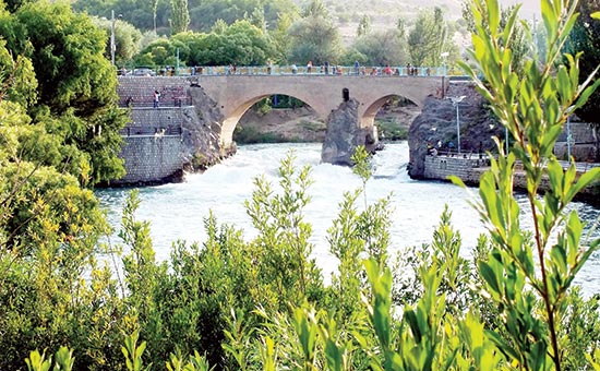 صادرات چهارمحال و بختیاری روی ریل حرکت
