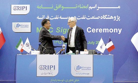 فاز جدید روابط نفتی تهران – پاریس کلید خورد
