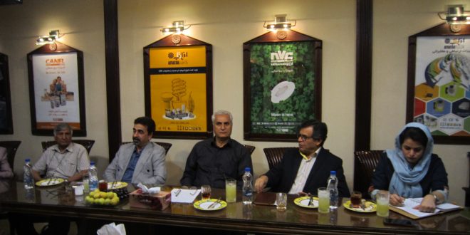 اولین نشست دبیران خانهی صنعت و معدن تهران