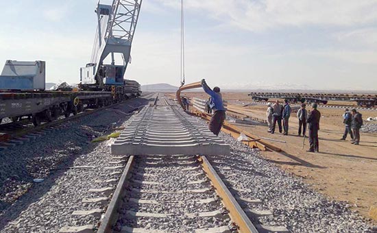 بازسازی خطوط ریلی داخلی ذوب‌آهن اصفهان