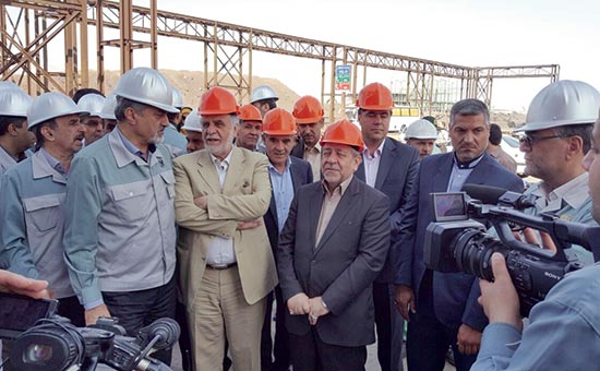 با حضور مدیرعامل ایمیدرو و استاندار اصفهان ۳ طرح بزرگ در فولاد مبارکه افتتاح شد