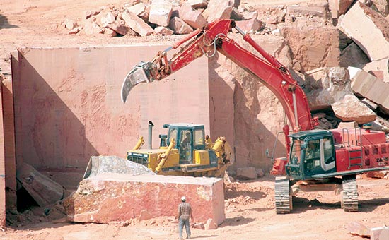 ایستادگی معادن در برابر امواج دریا
