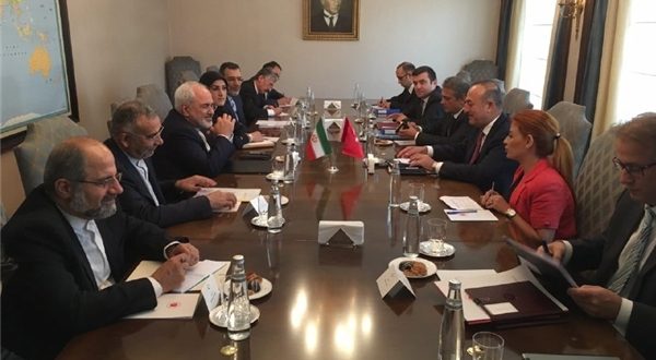 قدردانی چاووش اوغلو از ظریف و دولت ایران