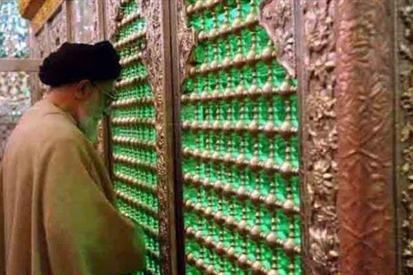 سفر سرزده و ناگهانی رهبر معظم انقلاب به کاشان با اتوبوس