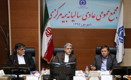 طیب نیا: صنعت بیمه کشور در مقایسه با وضعیت بیمه در جهان از جایگاه مطلوبی برخوردار نیست