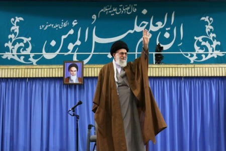 رهبر معظم انقلاب: قدر بدانید؛ جمهوری اسلامی با امنیت و آرامش مشغول تدارک انتخابات است