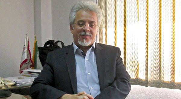 در معدن و صنایع معدنی رتبه نخست منطقه را داریم