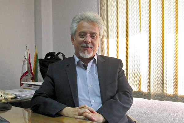 در معدن و صنایع معدنی رتبه نخست منطقه را داریم