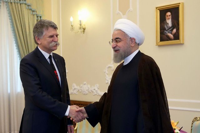 گسترش روابط با کشورهای دوست اساس سیاست خارجی دولت یازدهم است