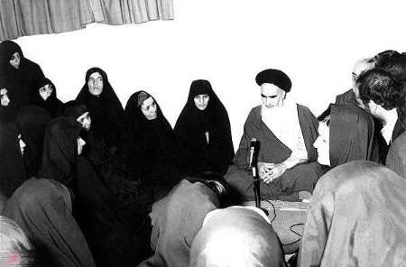 تبلور کرامت زن در اندیشه بنیانگذار انقلاب