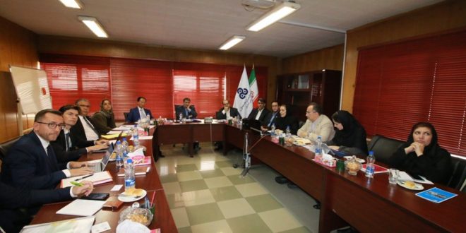 پیشنهاد مرکز بین المللی برای همکاری با سازمان مدیریت صنعتی