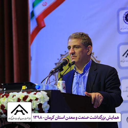 شهادت می دهم در تامین کالاهای اساسی اشتباهی نبود بلکه خیانت بود/ جدا شدن بخش تامین وتوزیع کالاهای اساسی از وزارت جهاد کشاورزی را به صنعتگران تبریک می گویم