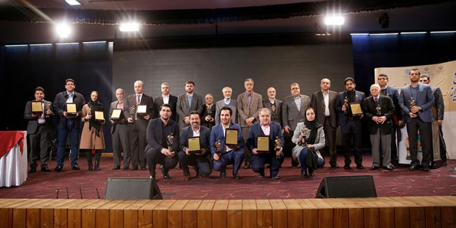 تجلیل از صادرکنندگان نمونه و شایسته تقدیر استان تهران